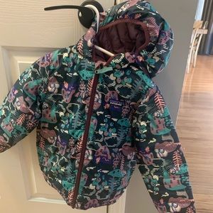 Patagonia 5T Reversible, hooded coat.